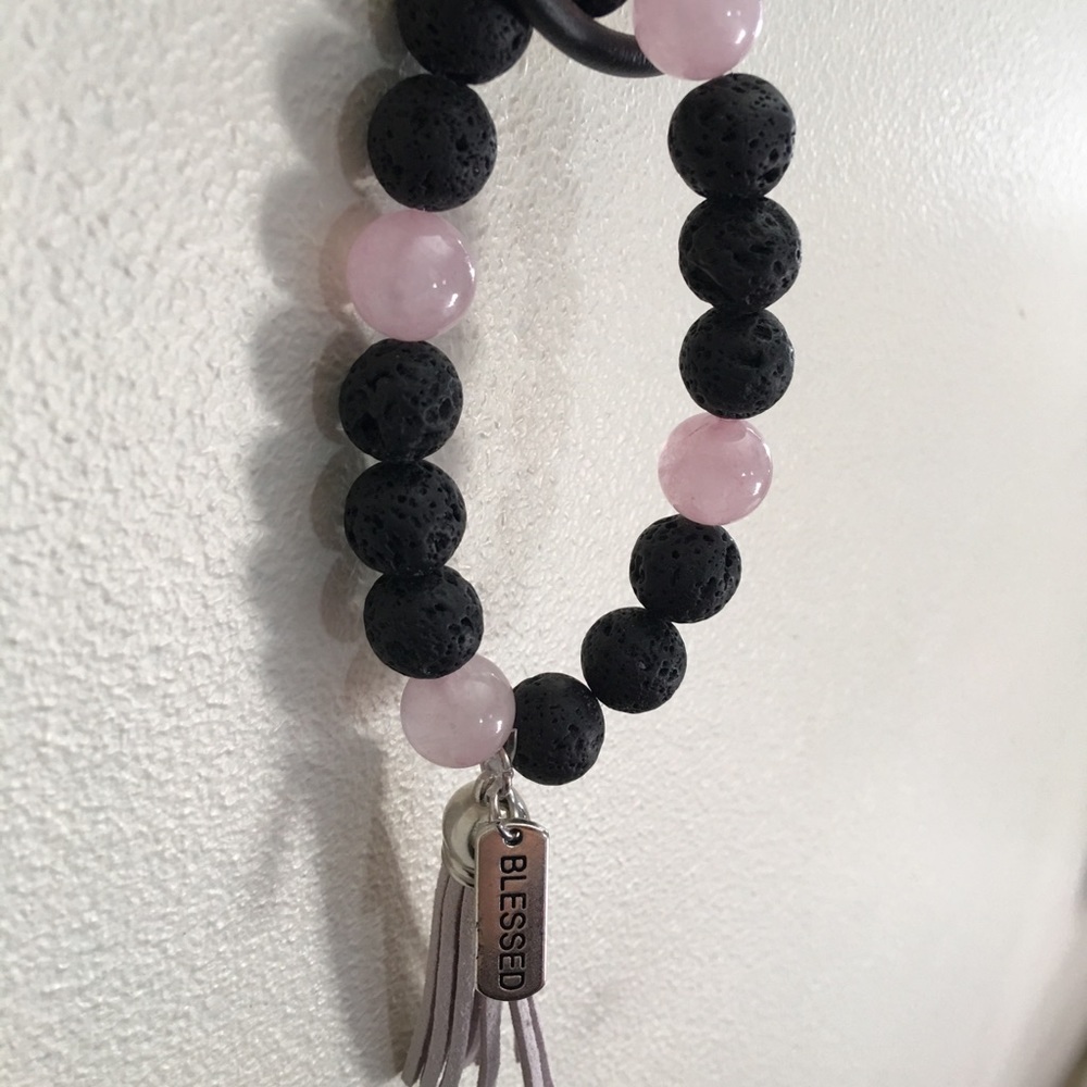 Natural rose quartz and lava stone bracelet